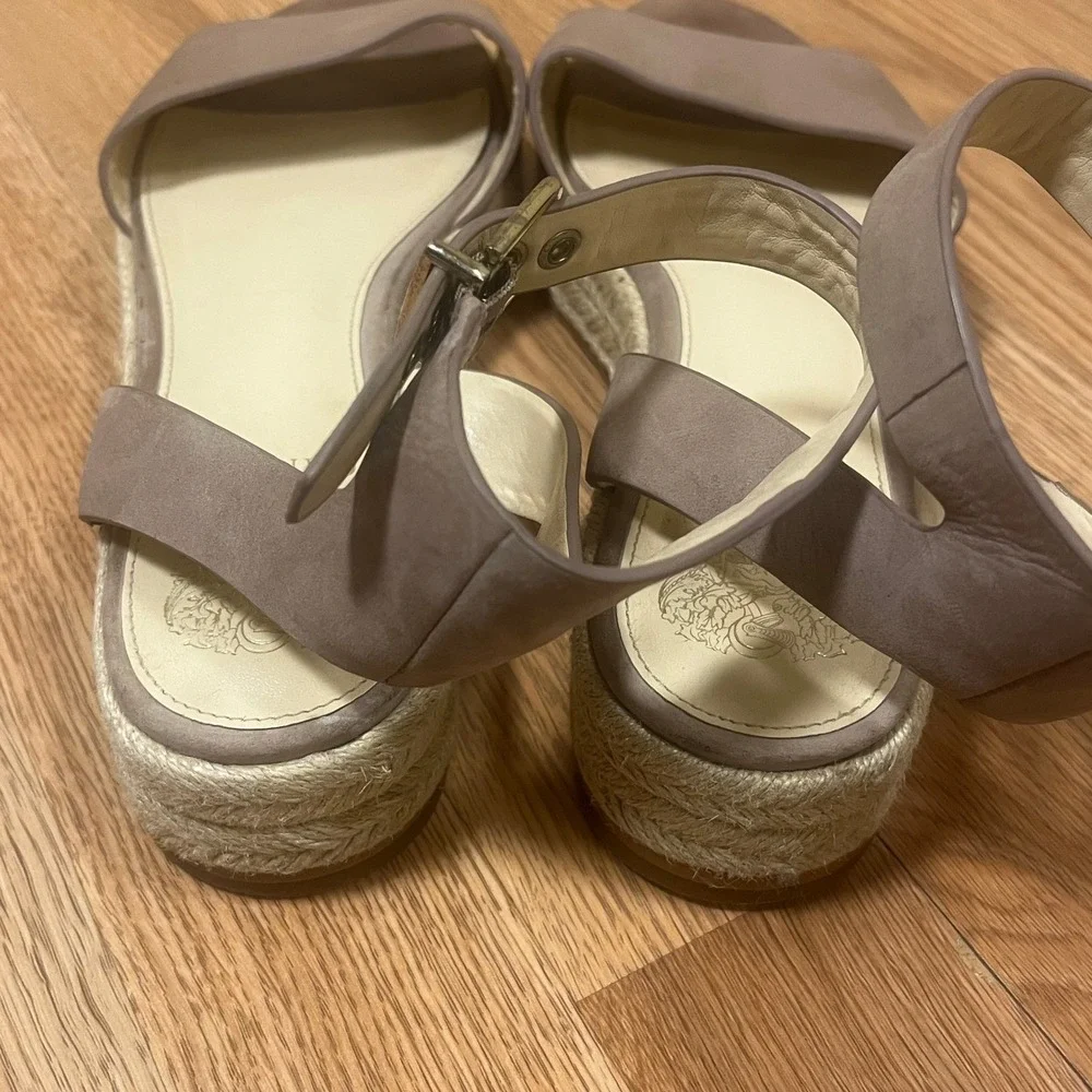 Vince Camuto vince camuto